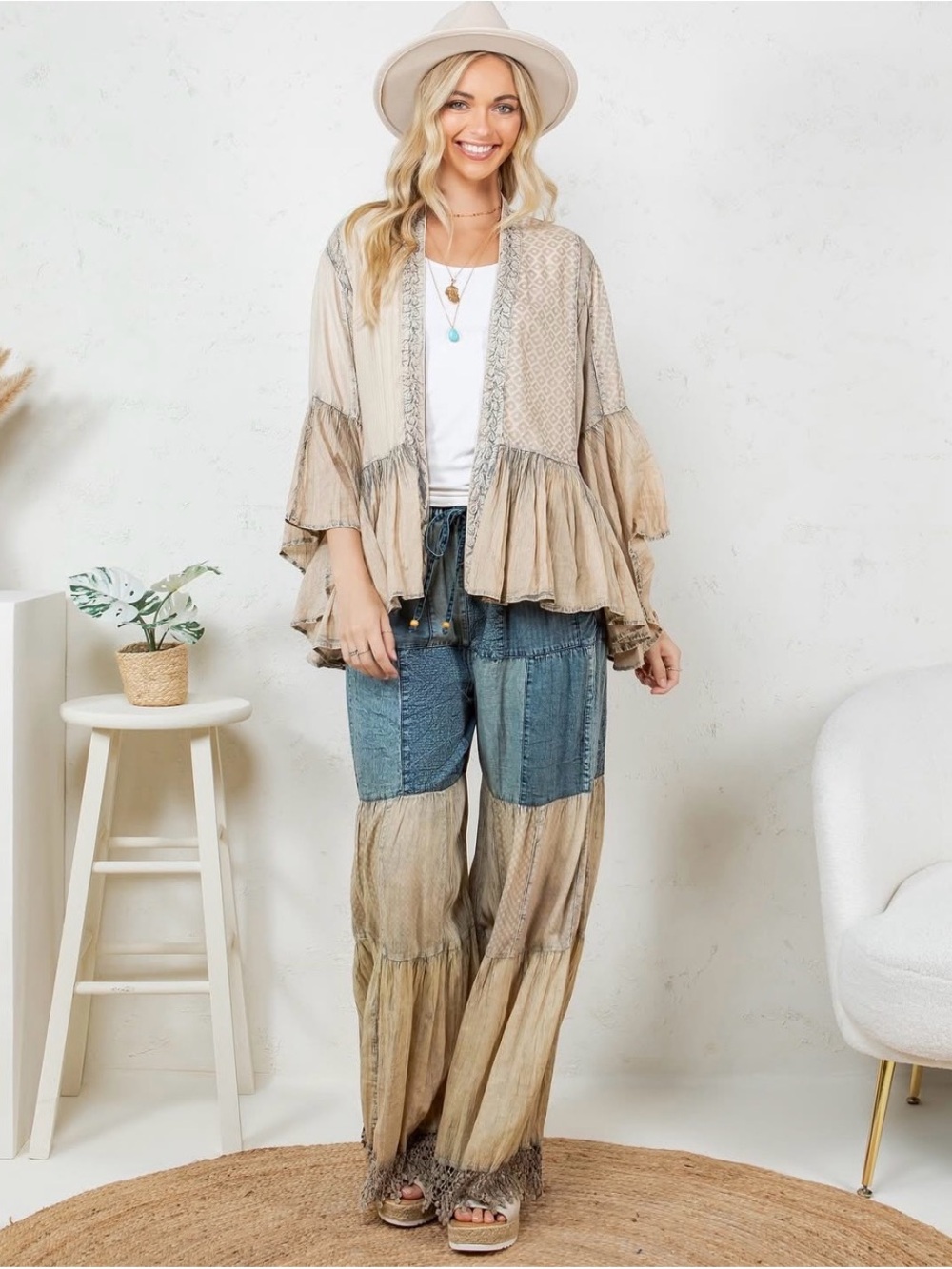 K167 Young Threads Boho Patchwork Shrug/Kimono Flared Sleeves Taupe/Latte’ NWT - Picture 3 of 12